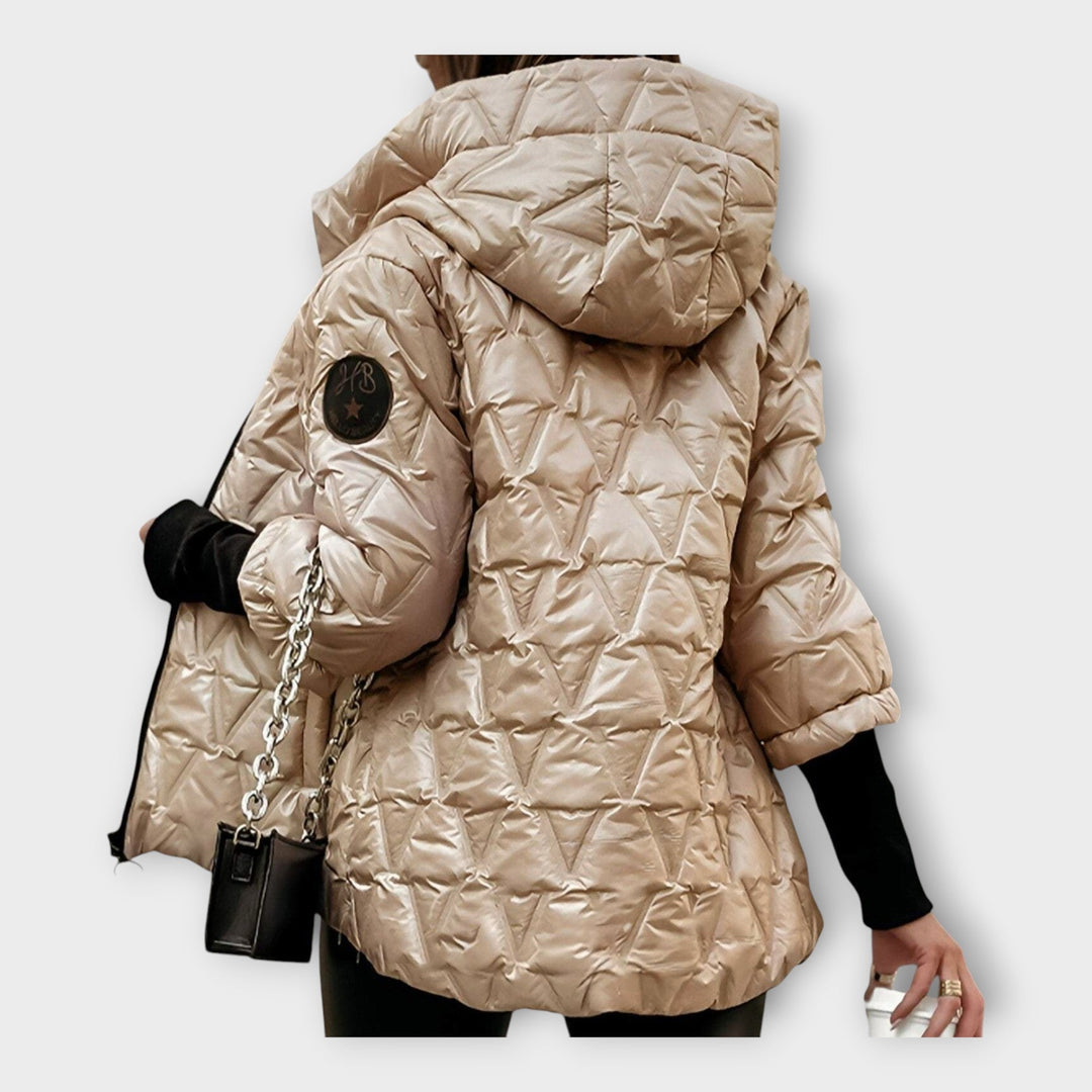 Elegantni quilted plašč s kapuco