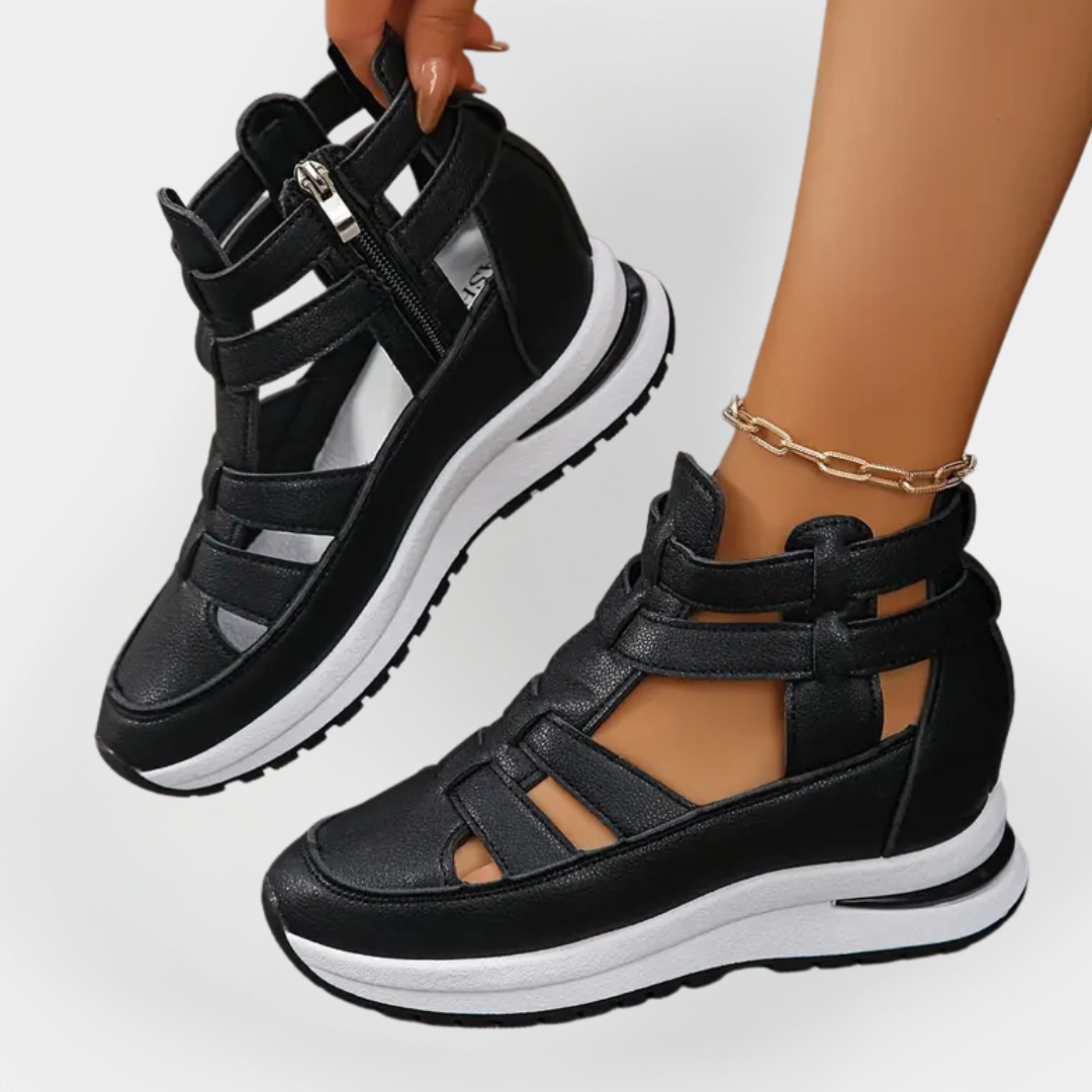 Elegantni Lahki Sandal s Peto in Stransko Zadrgo