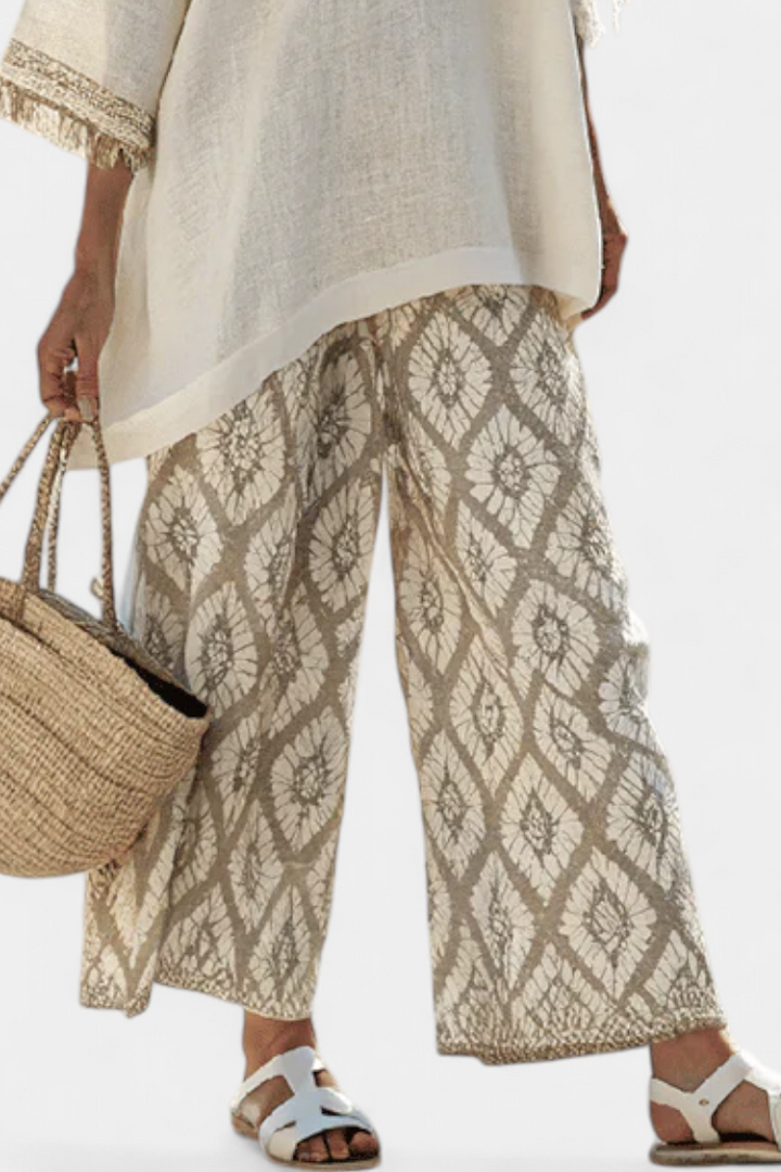 Boho Chic Daisy Set: Dolga Majica in Natisnjene Hlače za Unikatni Stil