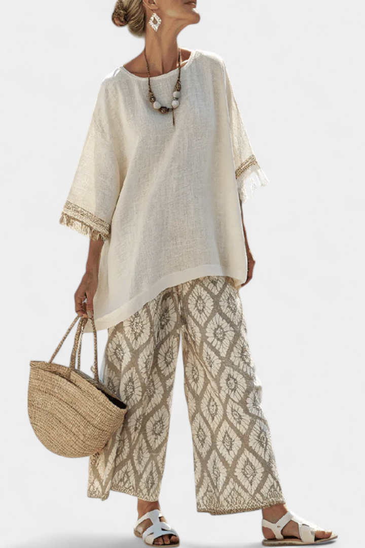 Boho Chic Daisy Set: Dolga Majica in Natisnjene Hlače za Unikatni Stil