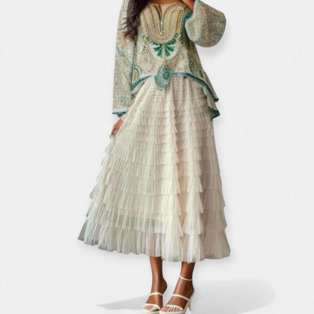 Elegantna Krila z Tulle Okrasnimi Detajli