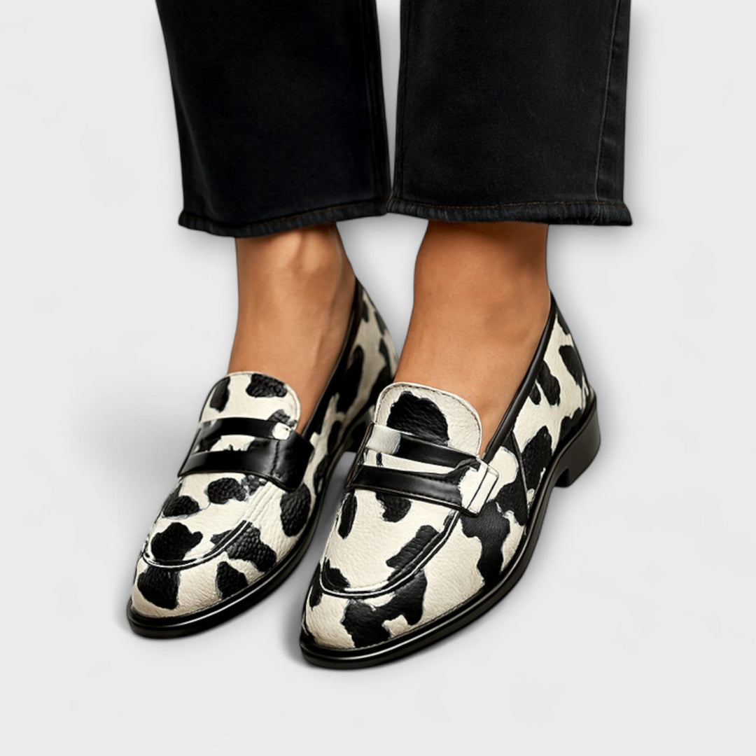 Viktorija - Bold Statement Loafer