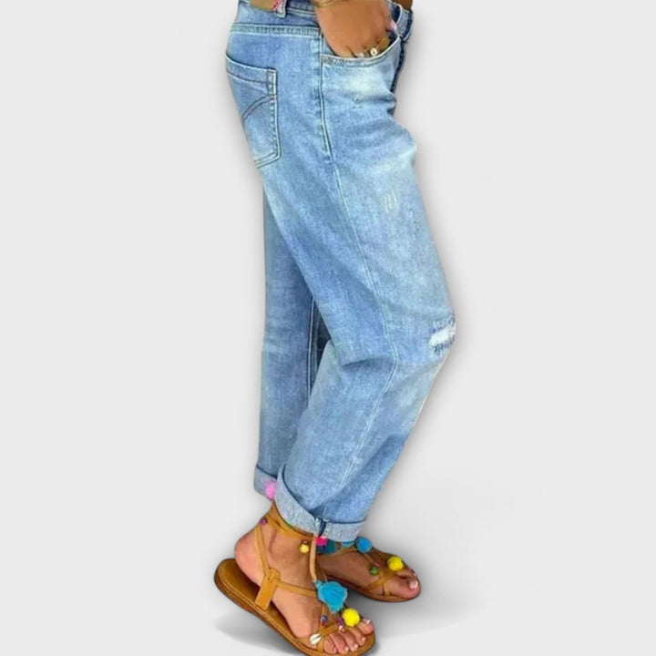 Jeans s Prijetno Silhueto