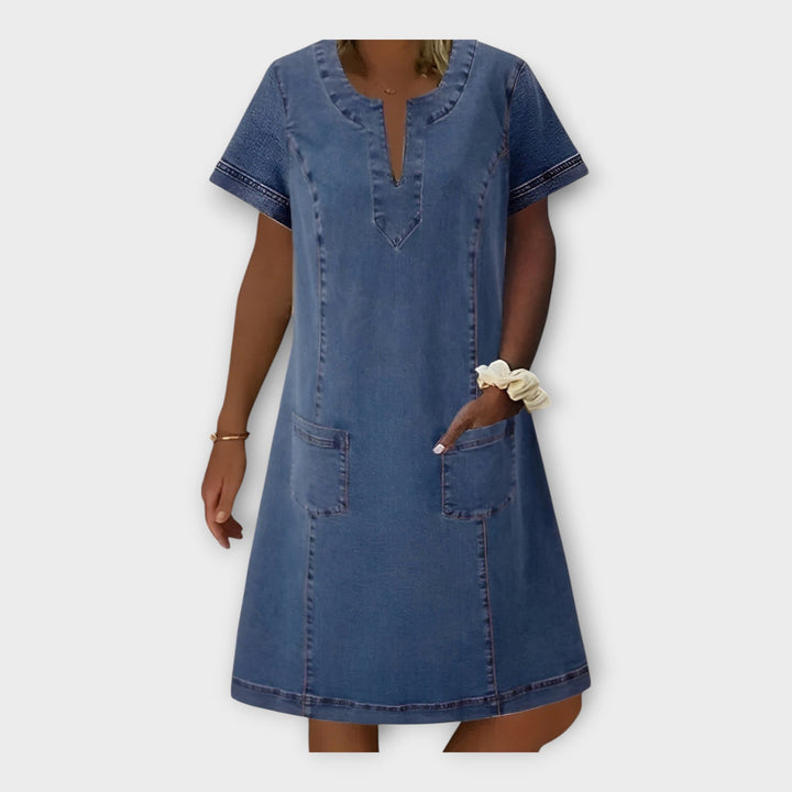 Denim obleka z žepi in V-izrezom