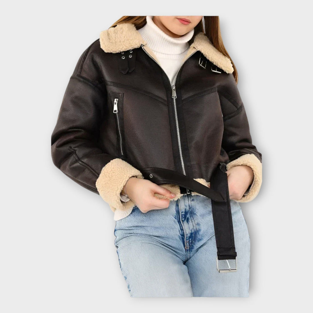 Moderna usnjena jakna s podlogo in pasom