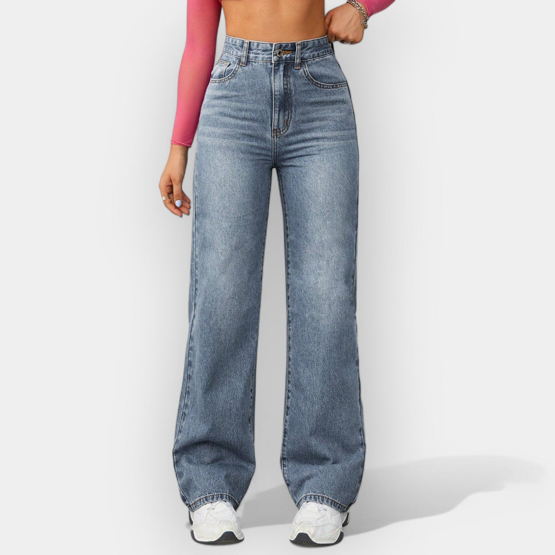Straight Cut Jeans