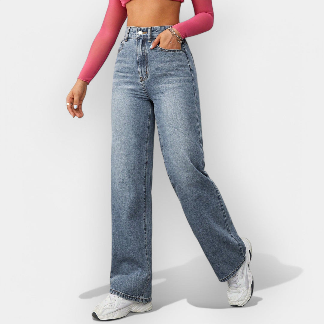 Straight Cut Jeans