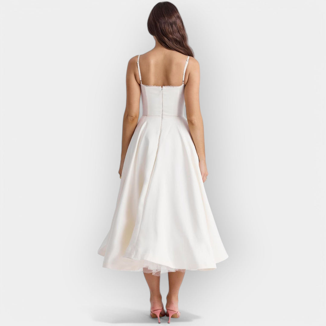 Elegantna midi obleka za poletne dni