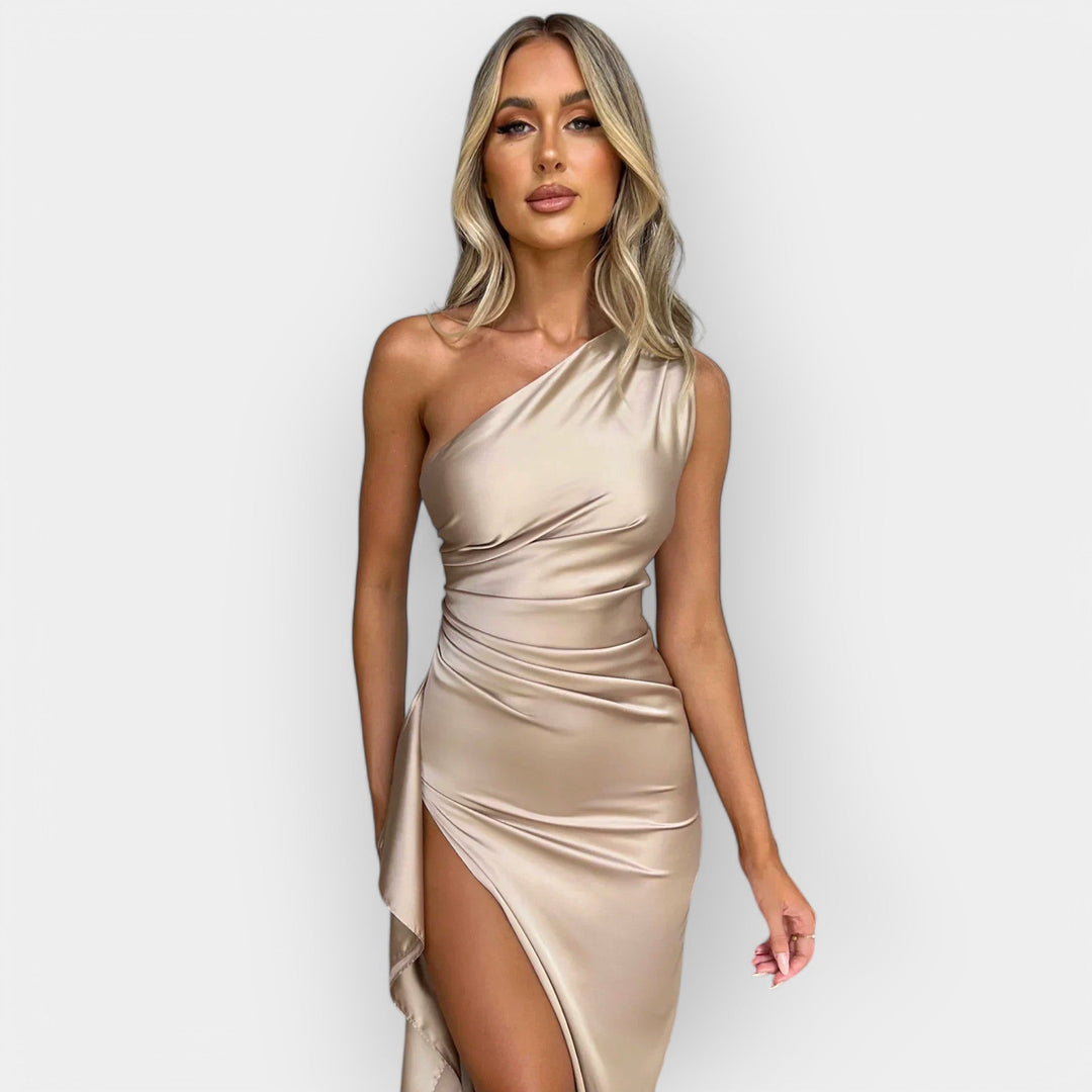Satenska obleka za elegantne večere
