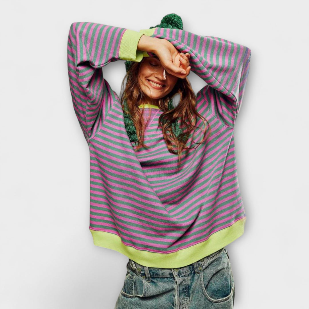 Maja - Oversized Črtast Pulover