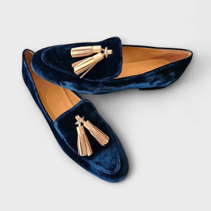 Quinnlyn – Vintage Inspired Loafers with Details