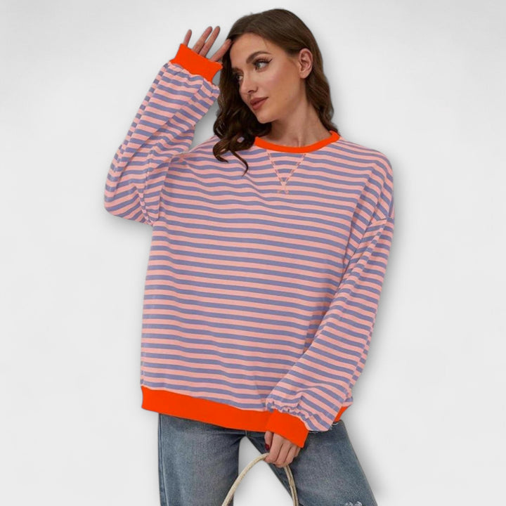Maja - Oversized Črtast Pulover