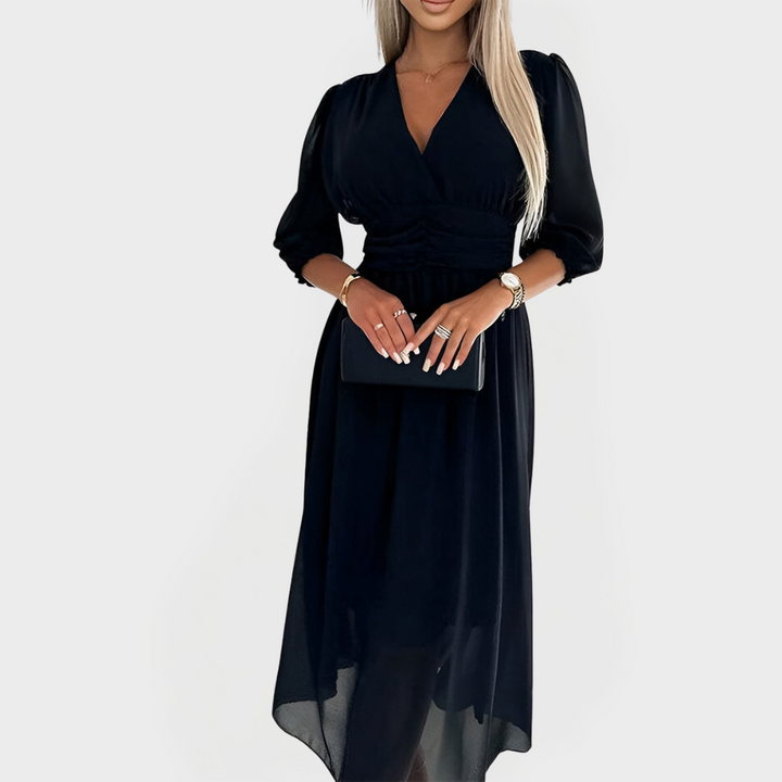Elegantno Zračno Oblačilo iz Svilenega Šifona