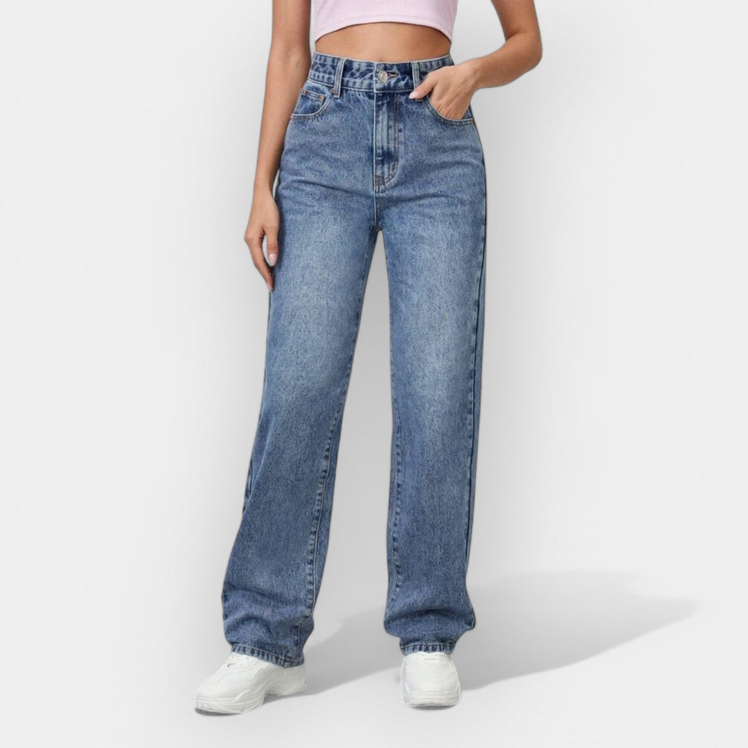 Straight Cut Jeans