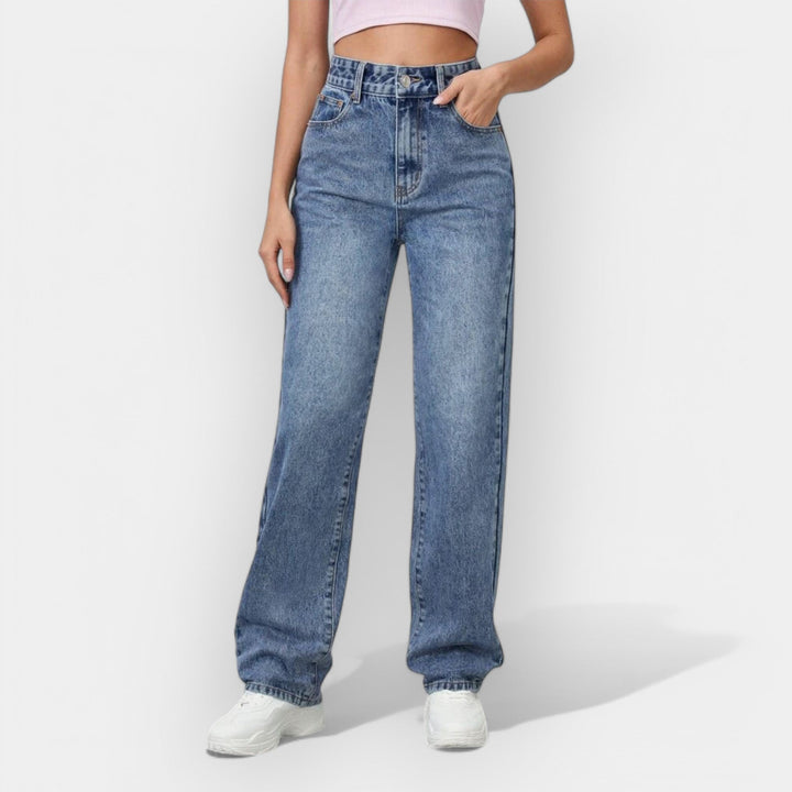 Straight Cut Jeans