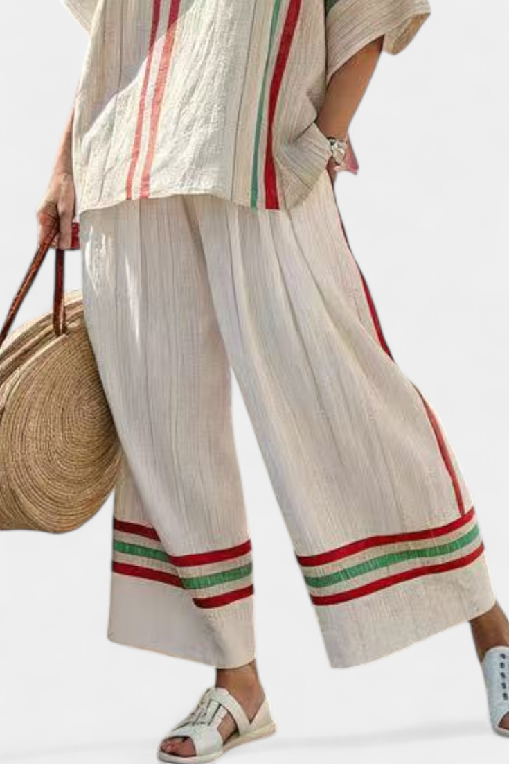 Daisy komplet iz lanu in bambusa z elegantnimi rdečimi in zelenimi vzorci