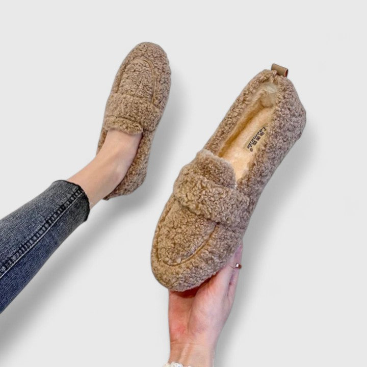 Elegantni slip-on čevlji Topli z modernim dizajnom
