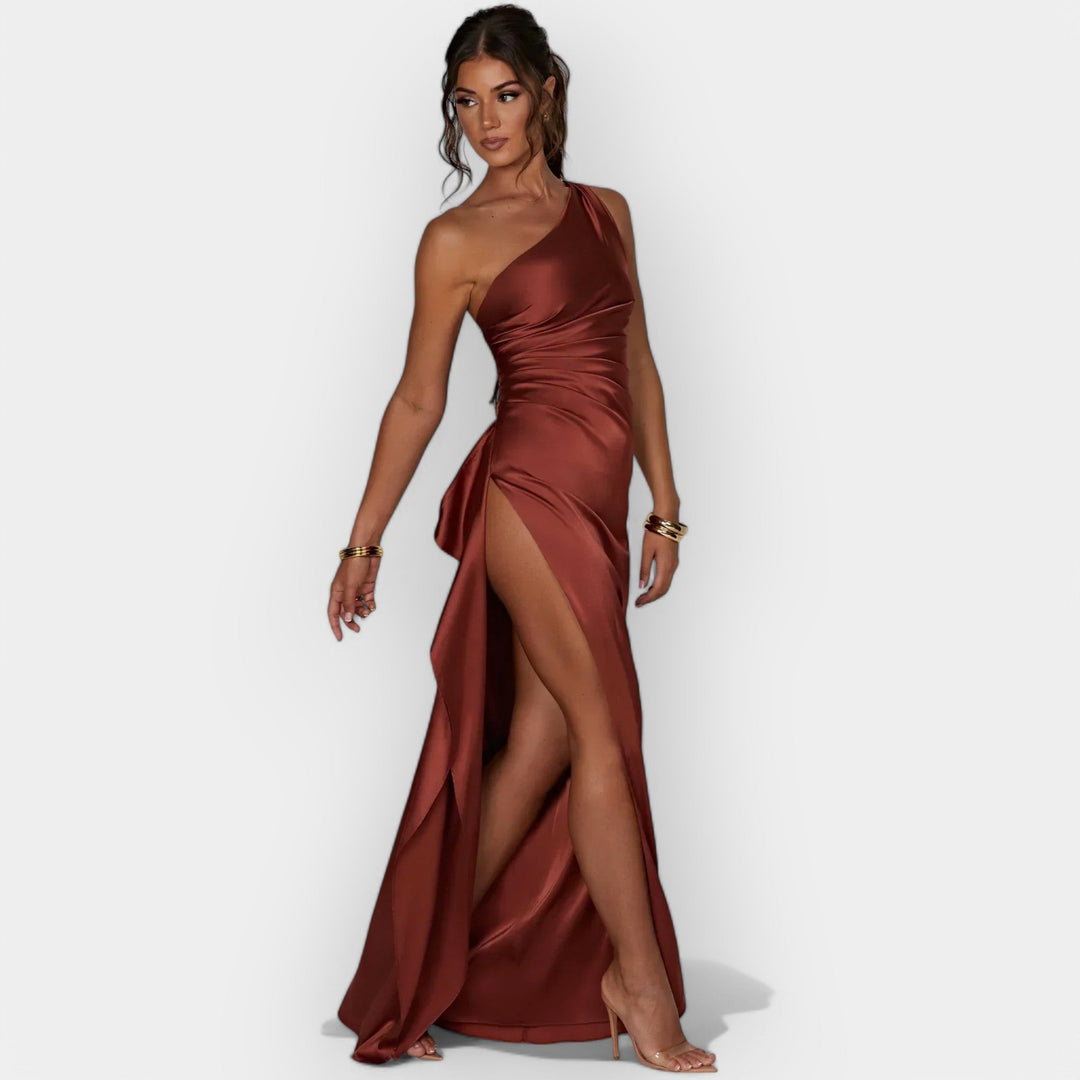 Satenska obleka za elegantne večere